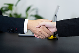 池州市政府与Ezpay钱包国际举行合作研讨座谈会暨合作项目签约仪式