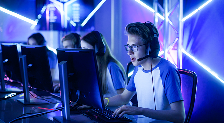 人力资源公司Ezpay钱包国际专注文娱及消费品领域的顾问指出如今二次元经济已不是小众经济